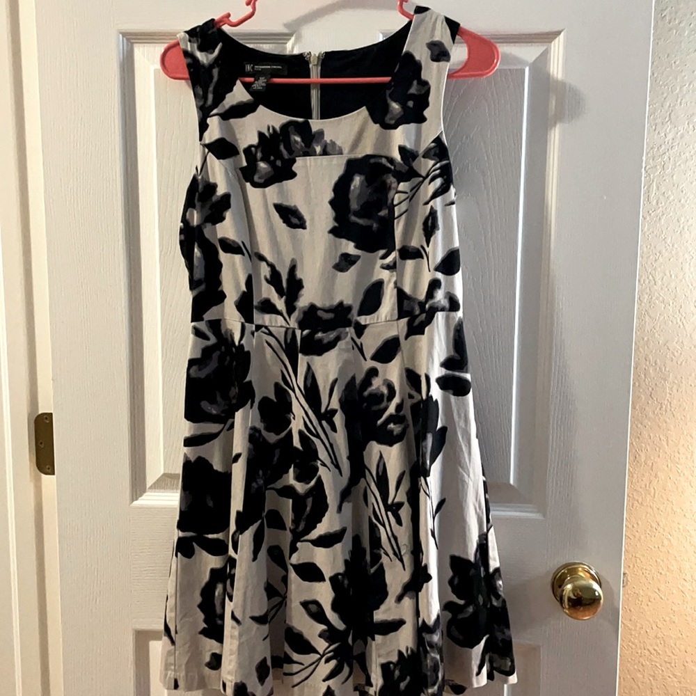 Dress Black & White Flowers